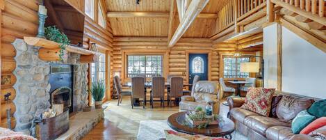 House (2 Bedrooms) | Interior