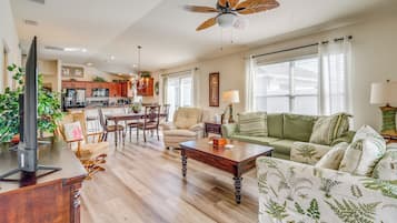 House (3 Bedrooms) | Front of property