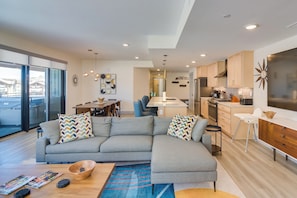 Interior - Winter Park Condo w/ Hot Tub, Balcony & Shuttle! (Winter Park)