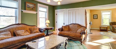 House (3 Bedrooms) | Depan hartanah