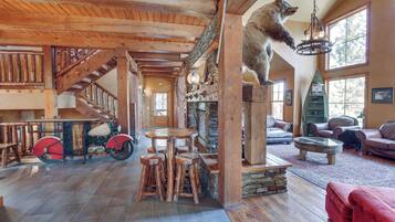 Rumah (6 Bedrooms) | Interior