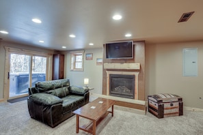 House (6 Bedrooms) | Interior
