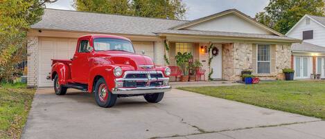 House (3 Bedrooms) | Front of property