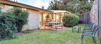 Walk to At&t Stadium: Arlington Home w/ Patio!