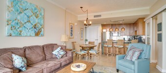 Resort-style Biloxi Condo: Walk to the Beach!