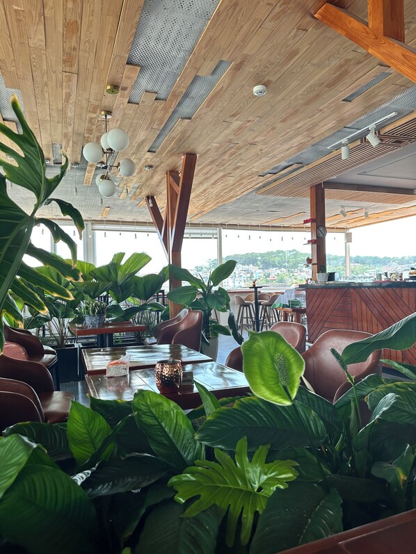 Outdoor banquet area - Hera Boutique Hotel (Da Lat)