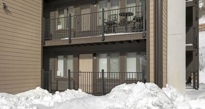 C14 Gore Creek Meadows 3 Bedroom Condo by RedAwning