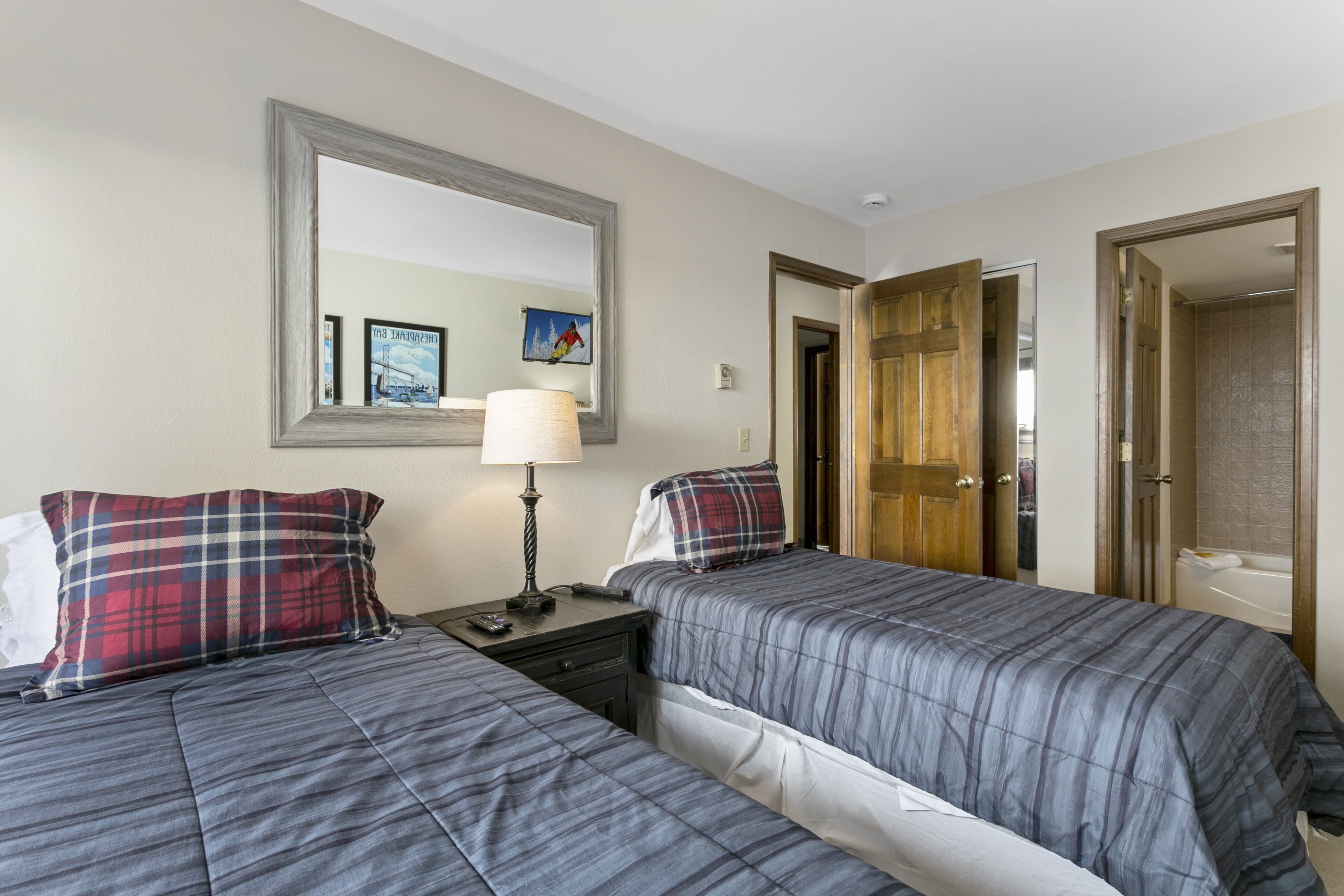 Condo, 3 Bedrooms | 3 bedrooms, laptop workspace, free WiFi