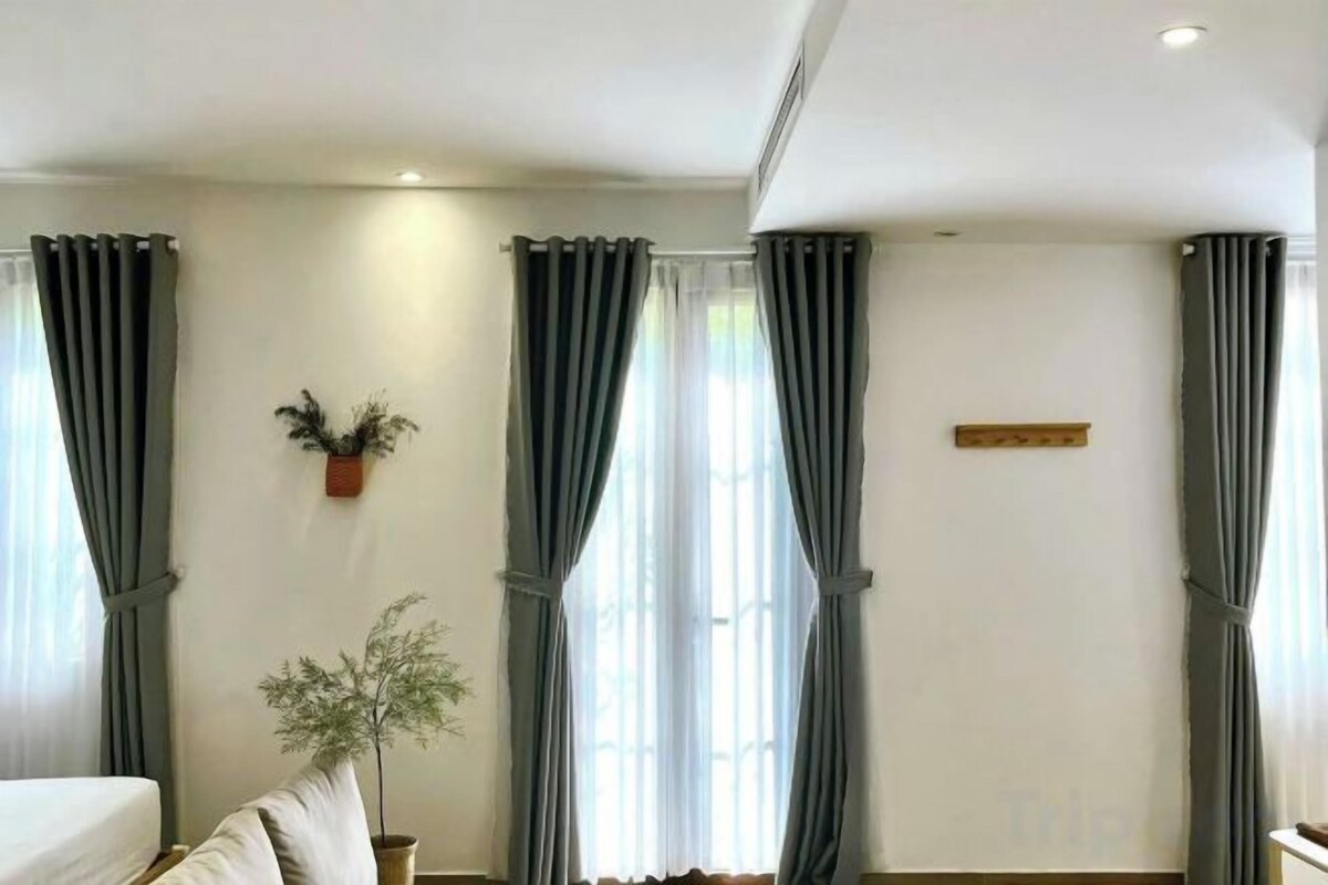 Blackout drapes, iron/ironing board, WiFi (free)