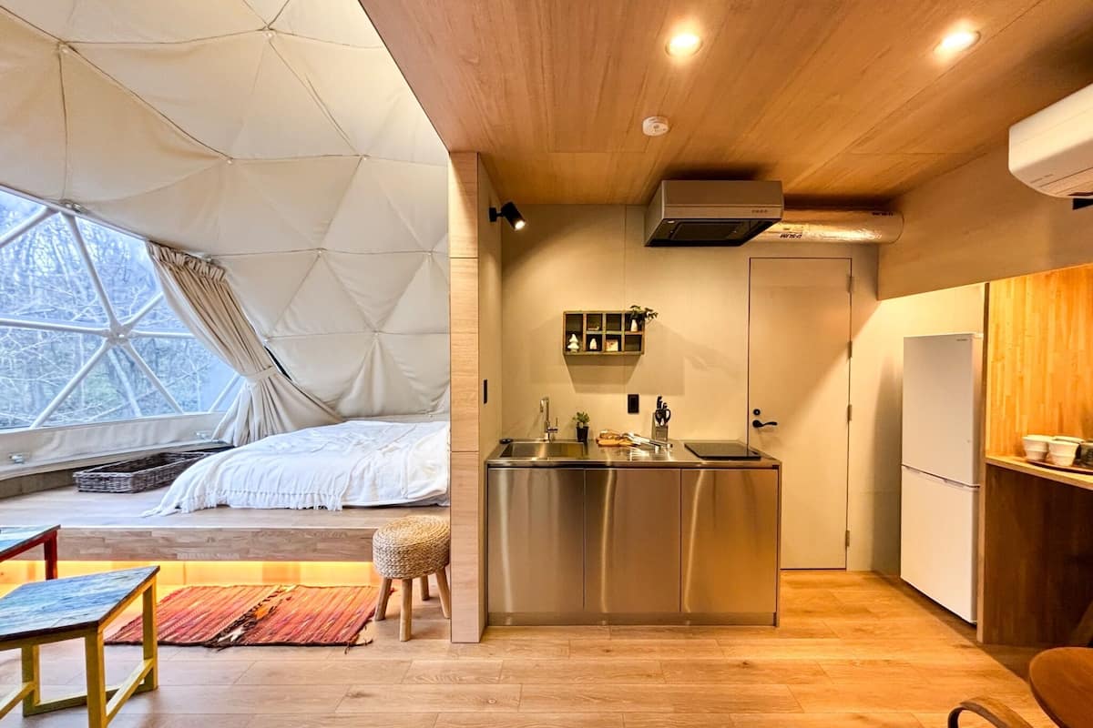Minibar, blackout curtains, free WiFi, individually decorated