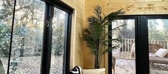 Narnia: Magical Woodland, outdoor Hot Bath & Dog-Friendly