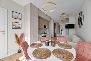 Standard Apartment | 2 bilik tidur, dilengkapkan perabot secara berasingan, Wi-fi percuma 