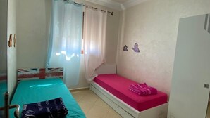 Unclassified image, 3 of 5, button - WORLDWIDE CAR RENTAL (Tarfaya)