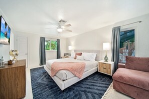 3 bedrooms, iron/ironing board, WiFi, bed sheets