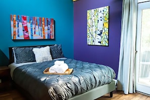 2 bedrooms, desk, free WiFi, bed sheets - Cabin Near Little Tub Harbour & Flowerpot Tours (Tobermory)