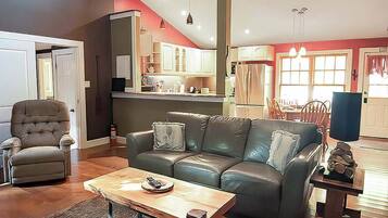 TV connectée, cheminée, espaces bureaux