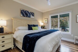 2 室のベッドルーム、デスク、アイロン / アイロン台、WiFi (無料)