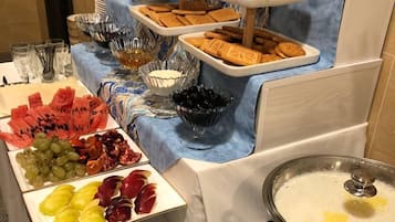 Daglig morgenmad mod et gebyr