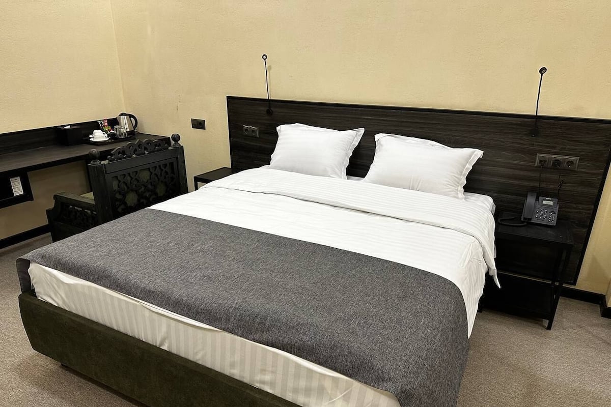 Chambre Double Standard, 1 chambre | Coffres-forts dans les chambres, bureau