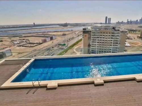 Burj Khalifa Pool view Studio

