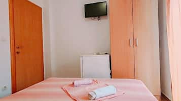 WiFi, bed sheets