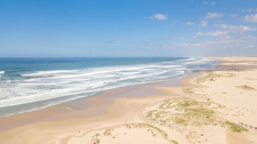 Bel Air, 8A Ocean Ave - pet friendly, water views and air con