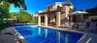 Villa HG21 Olympus - Two Bedroom Villa, Sleeps 4