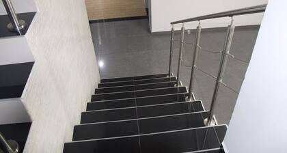 Aloft Room + Bathroom +kitchen+pool+washer+parking all private