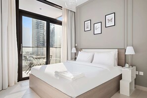 Elite Apartment | 1 bedroom, in-room safe, individually decorated, individually furnished - Silkhaus Burj Crown (Dubai)