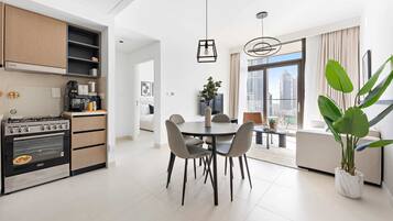 Club Apartment | In-room dining