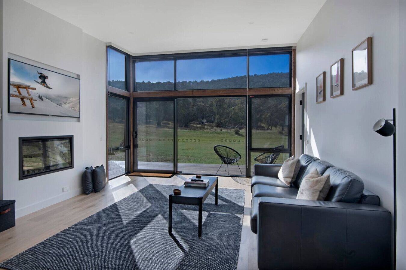 Télévision, cheminée