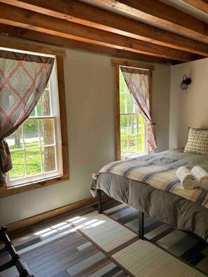 4 soverom, strykejern/-brett, wi-fi og sengetøy