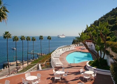 Townhome 1B|1B Villa, AC + Central Heat, Ocean Views, Golf Cart