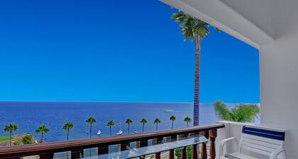 Townhome 1B|1B Villa, AC + Central Heat, Ocean Views, Golf Cart