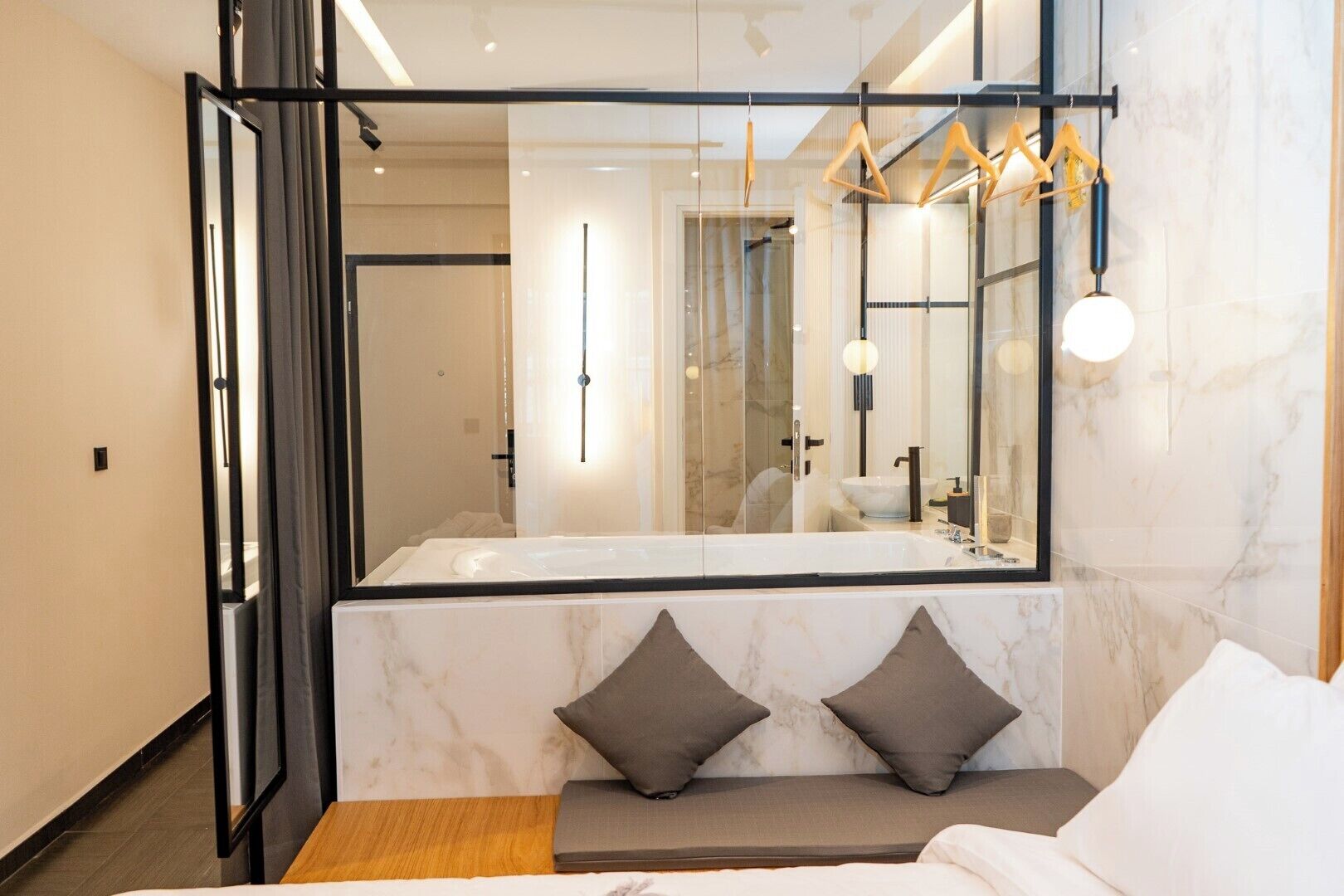 Luxury Double Room, 1 Queen Bed, Hot Tub, City View | Premium bedding, blackout drapes, iron/ironing board, free WiFi