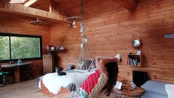 Panoramic Cabin | Living area