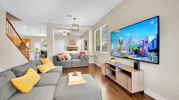 TV, caminetto, videogiochi, libri