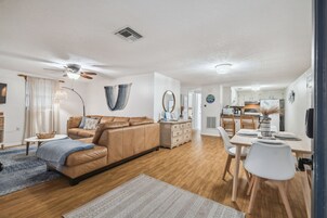 Apartment, 2 Bedrooms, Balcony | Living area