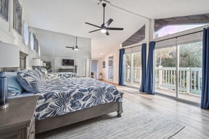 Casa, 2 habitaciones, terraza | 2 dormitorios, decoración individual, escritorio