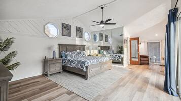 House, 2 Bedrooms, Terrace | 2 bedrooms, individually decorated, desk, laptop workspace