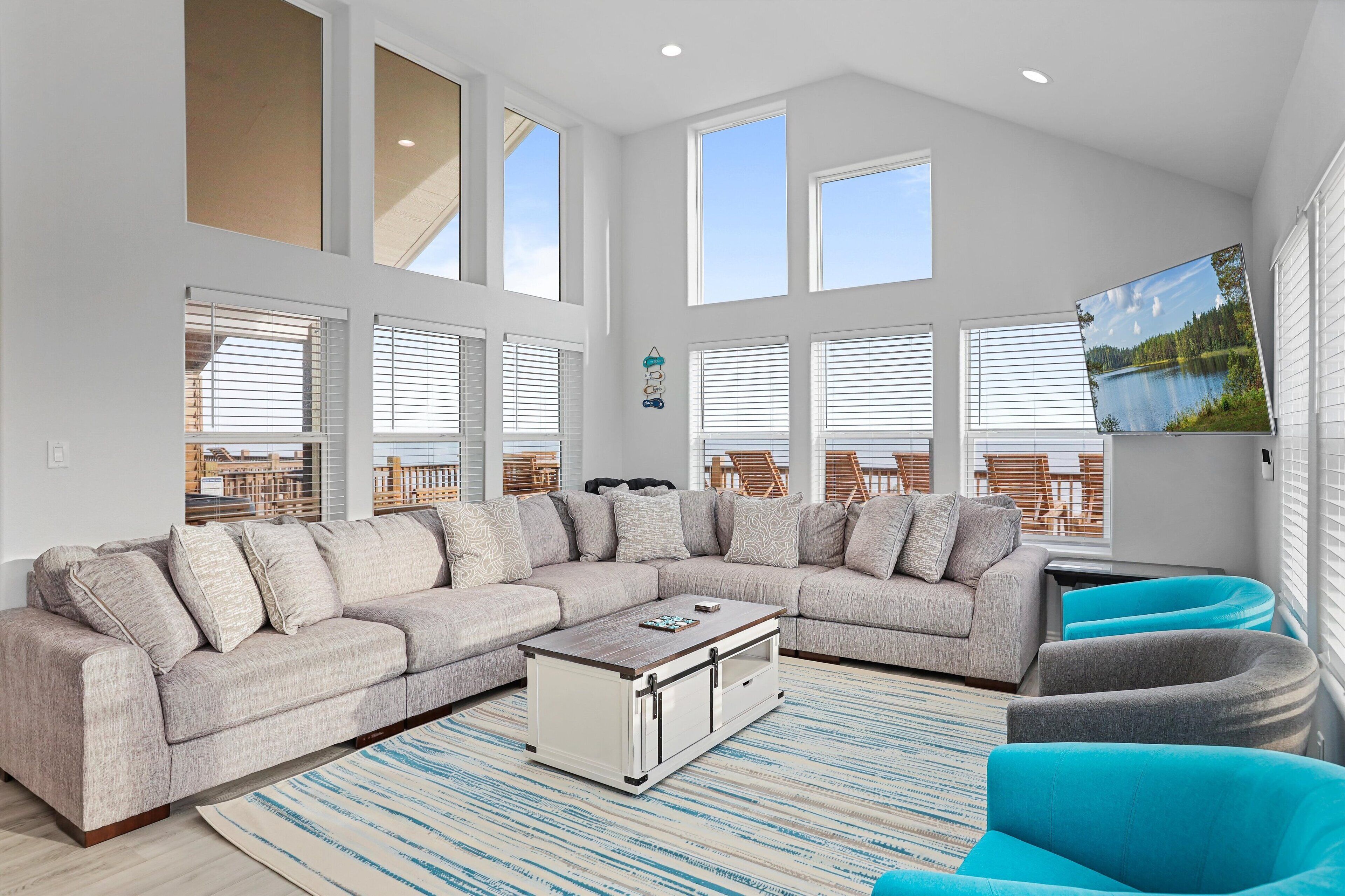 TV connectée, jeux vidéo, table de tennis de table, médiathèque