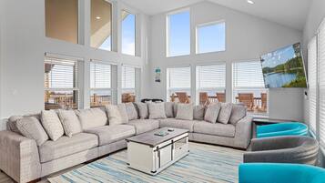 TV connectée, jeux vidéo, table de tennis de table, médiathÚque