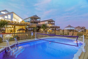 屋外プール、温水プール