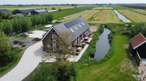 Unique and spacious centrally located Farmhouse