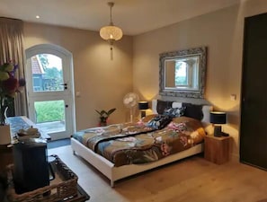 2 chambres, fer et planche à repasser, Wi-Fi gratuit, draps fournis