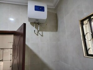 Dusche, Handtücher, Seife, Shampoo