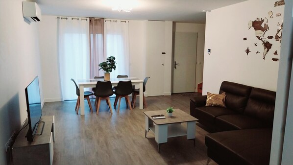 Smart TV - Cozy house for 6 people 27 min from Château Fontainebleau (La Grande-Paroisse)