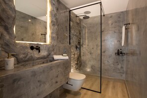 ヘアドライヤー、タオル