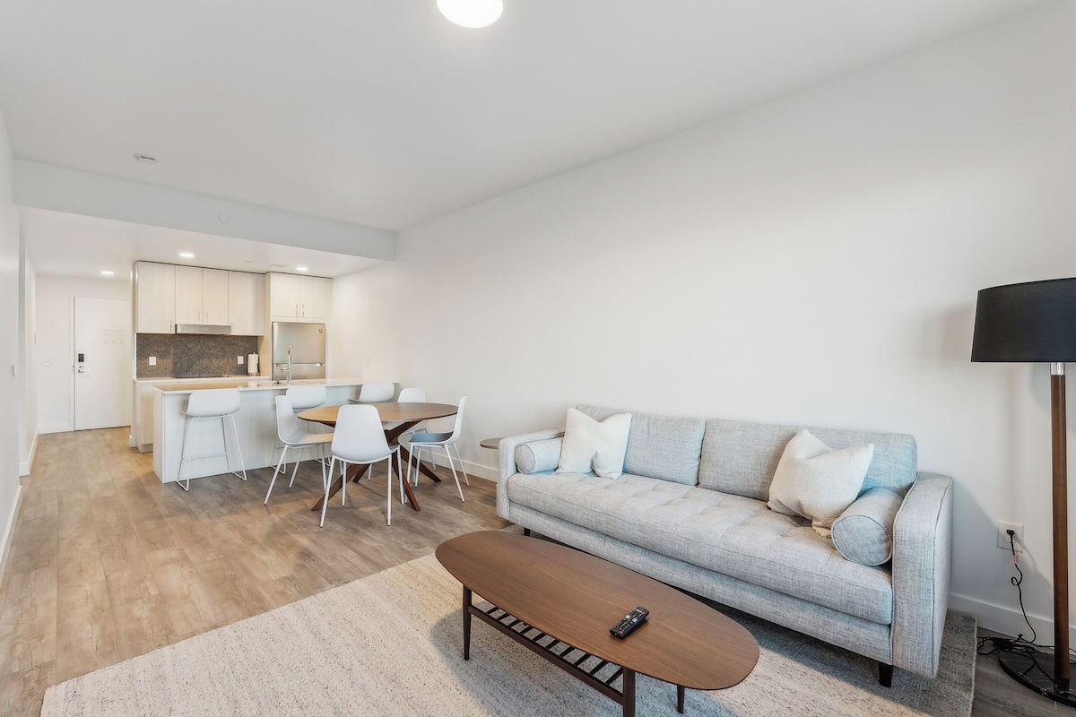 55-inch LCD TV with digital channels, Netflix, Hulu