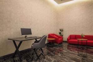 Business centre - Ramada By Wyndham Karacabey (Karacabey)